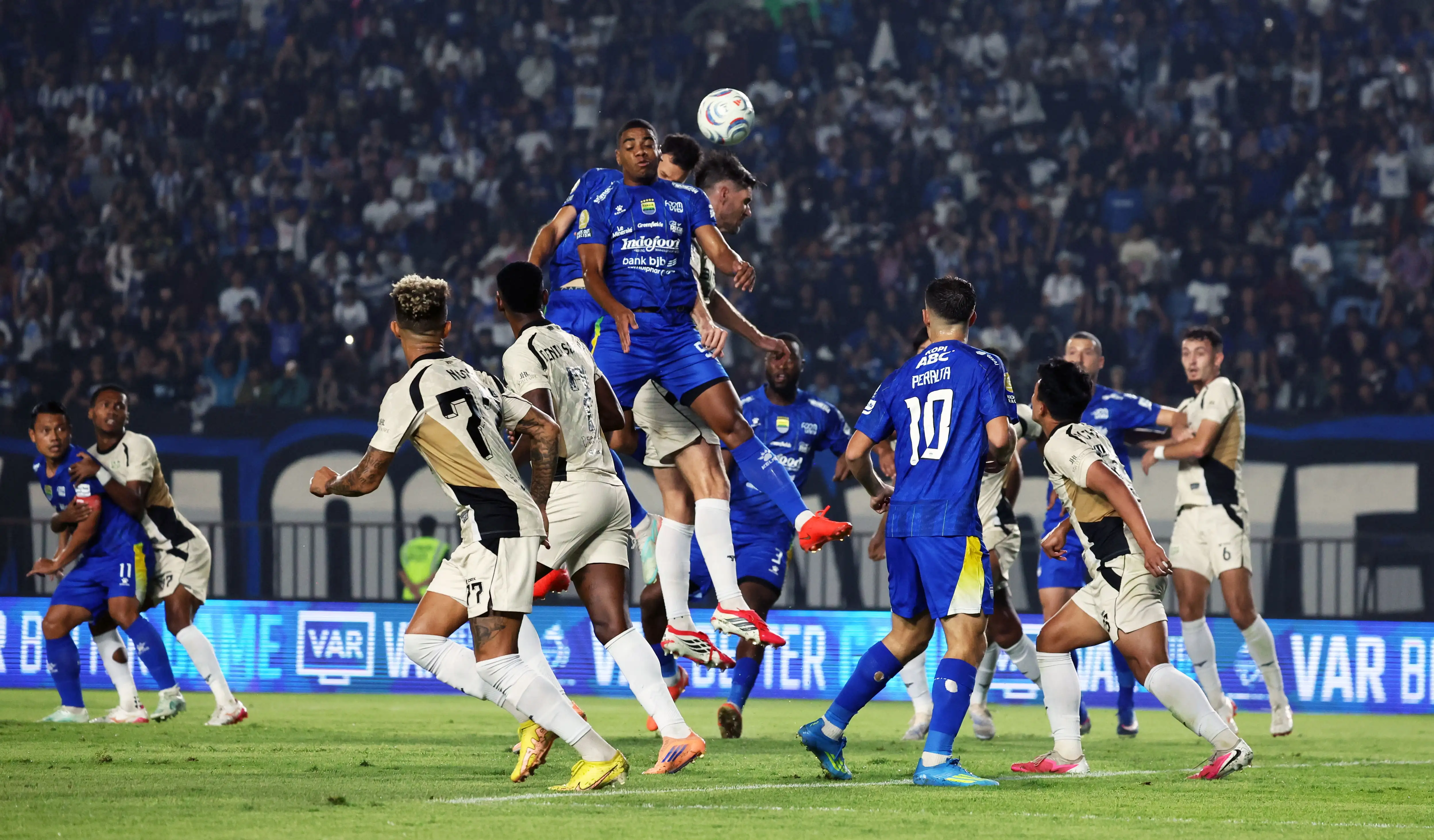 Persib vs Dewa United 2-2, Maung Bandung Tertahan di Posisi 8 Klasmen