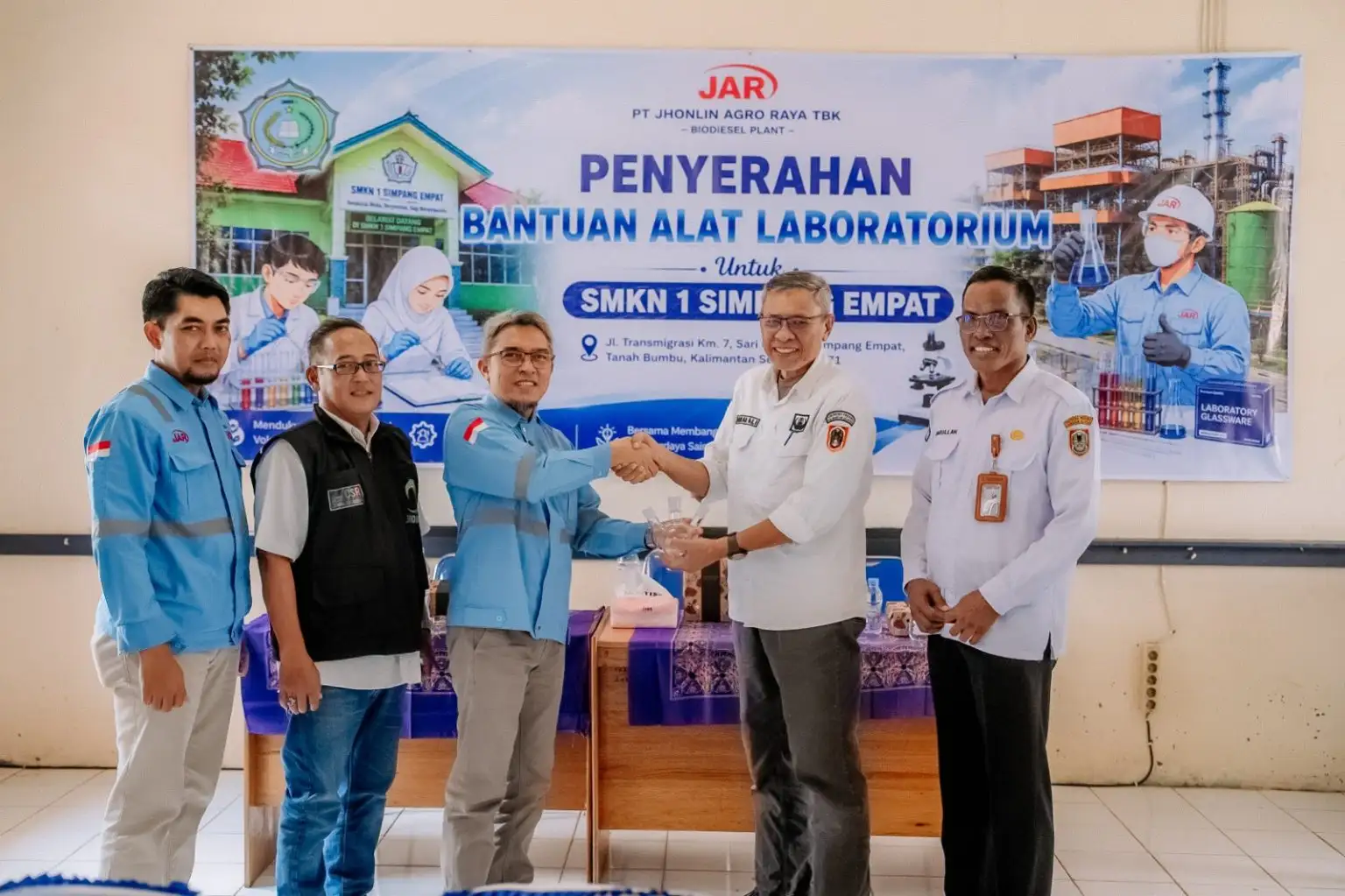 Jhonlin Agro Raya Dukung Kompetensi Siswa Teknik Kimia di Tanah Bumbu