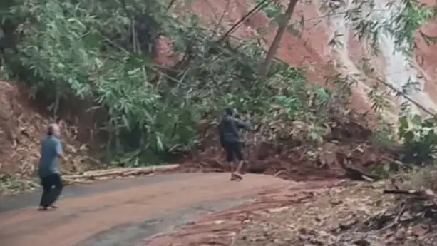 Longsor di Ciamis Saat Kemarau, Saluran Irigasi Diduga Bocor