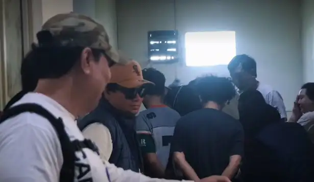 Mendadak Disambangi Polisi! Dua Kos Kosan di Bandung Dirazia, Ini Hasilnya